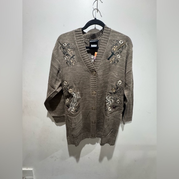 The Lord Of The Rings Floral Icons Cardigan (Size Junior SM) - Picture 2 of 8